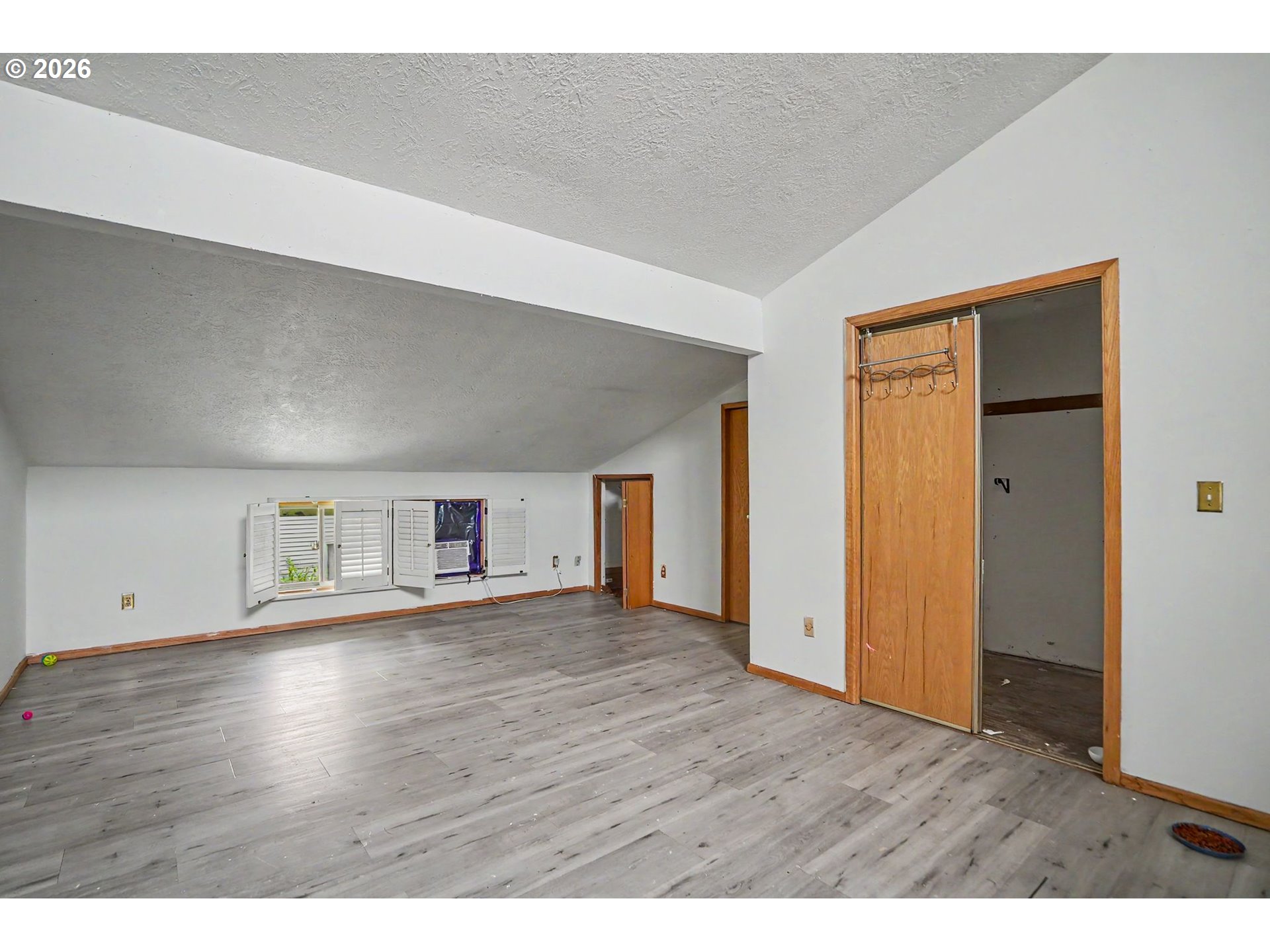 3776 Ne Auburn Rd Property Photo 15