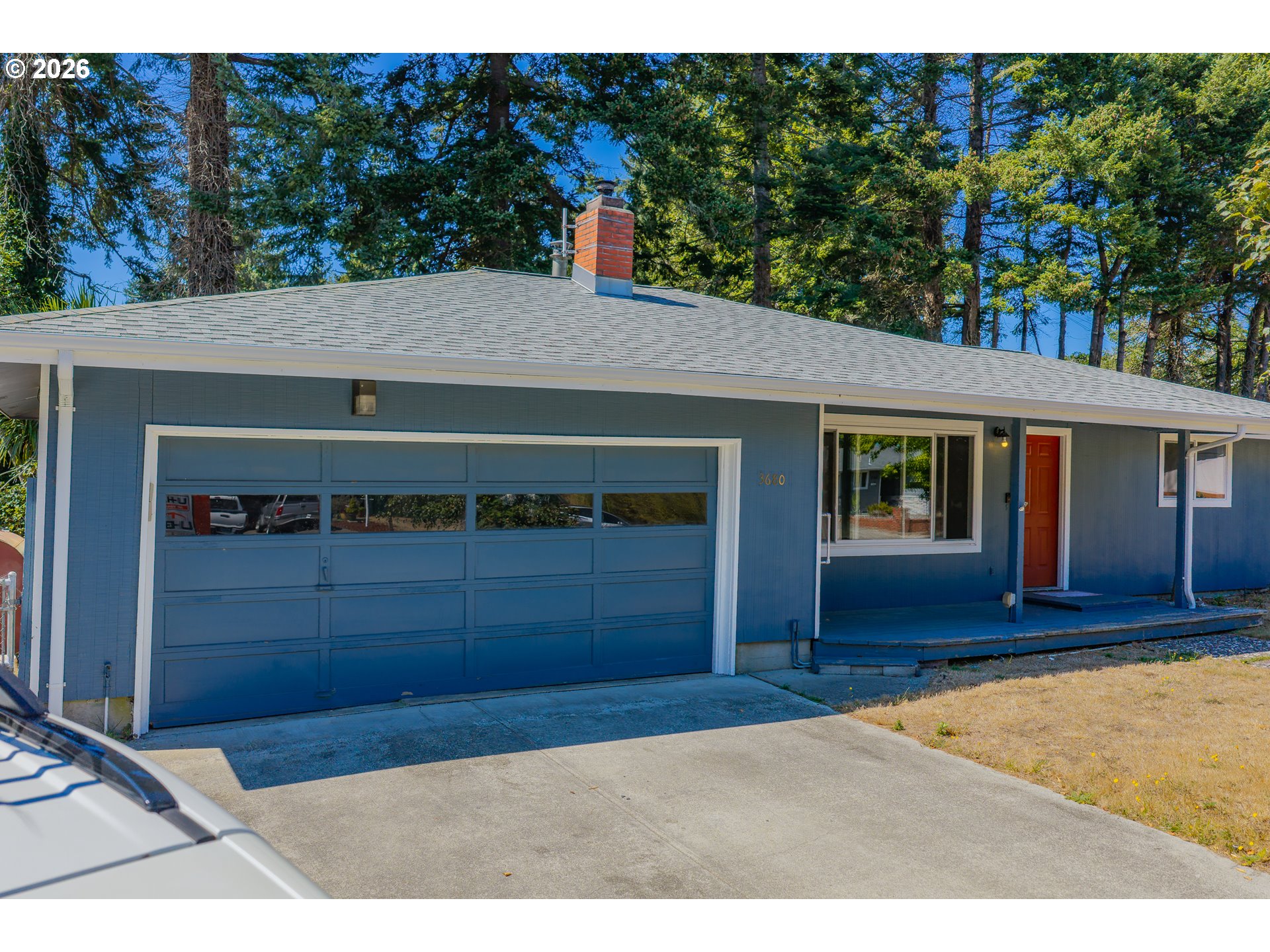 3680 Pine St Property Photo 3