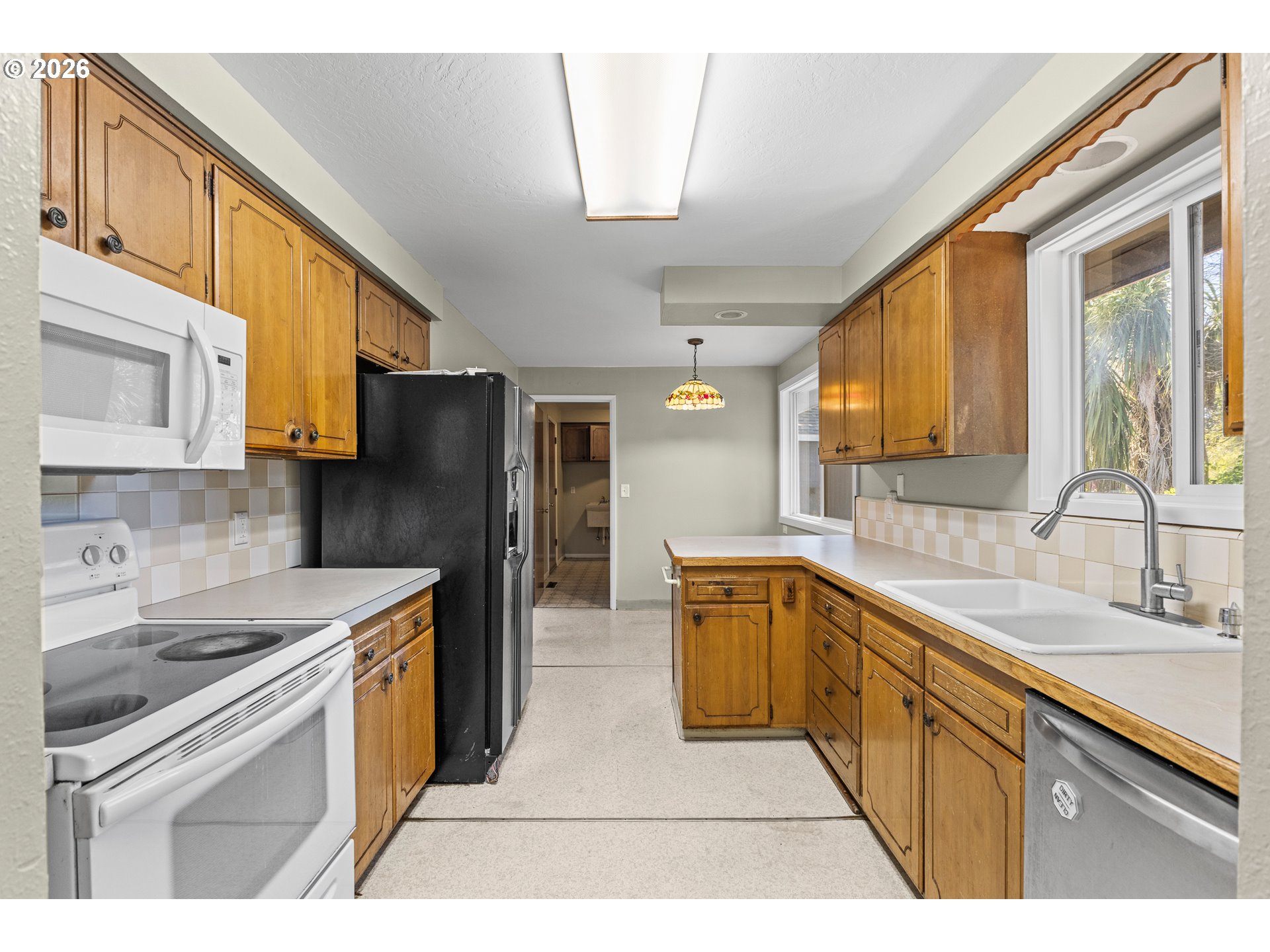 3680 Pine St Property Photo 10