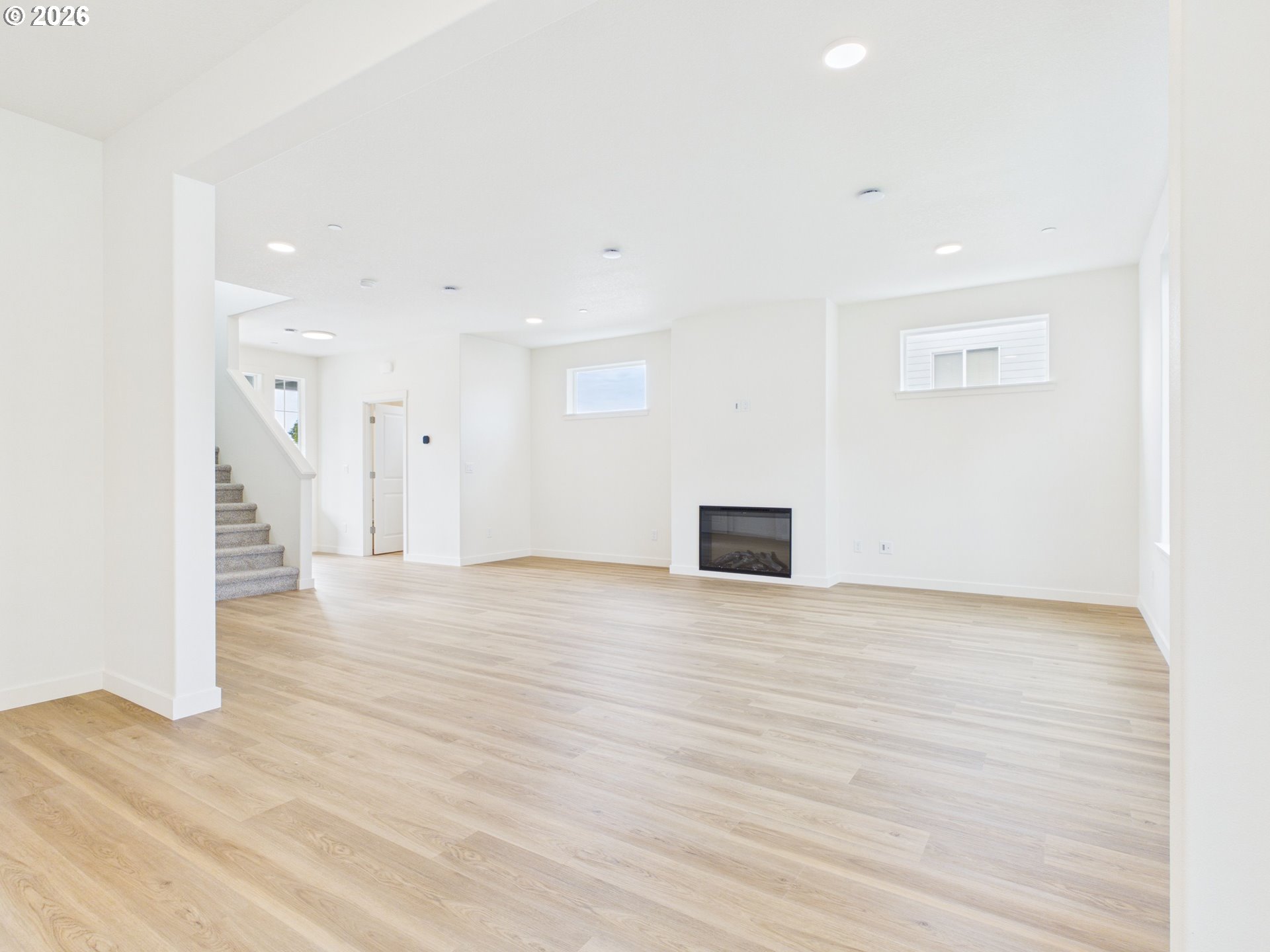 131 W 20th Way Property Photo 10