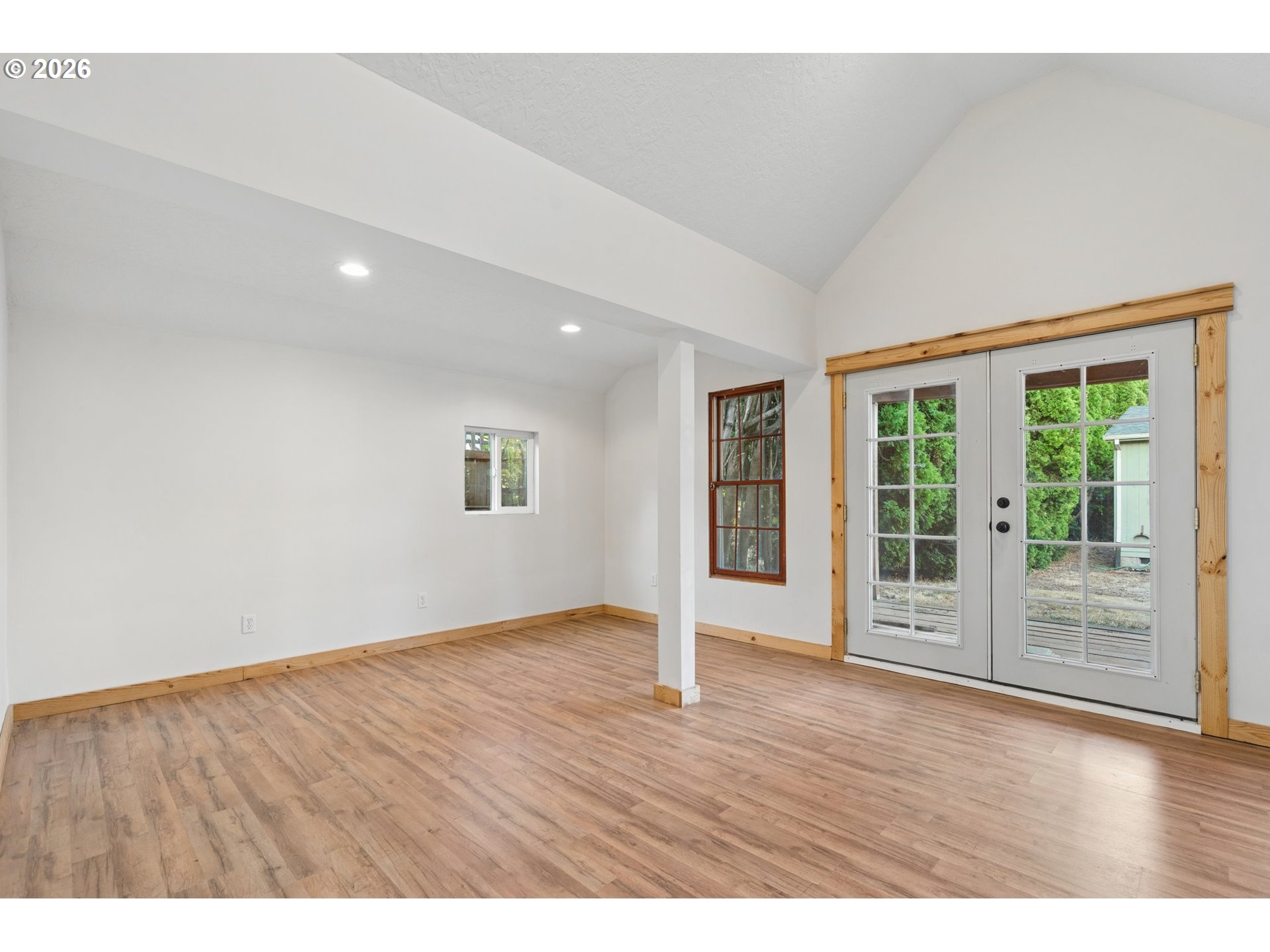 1520 N Maple St Property Photo 29