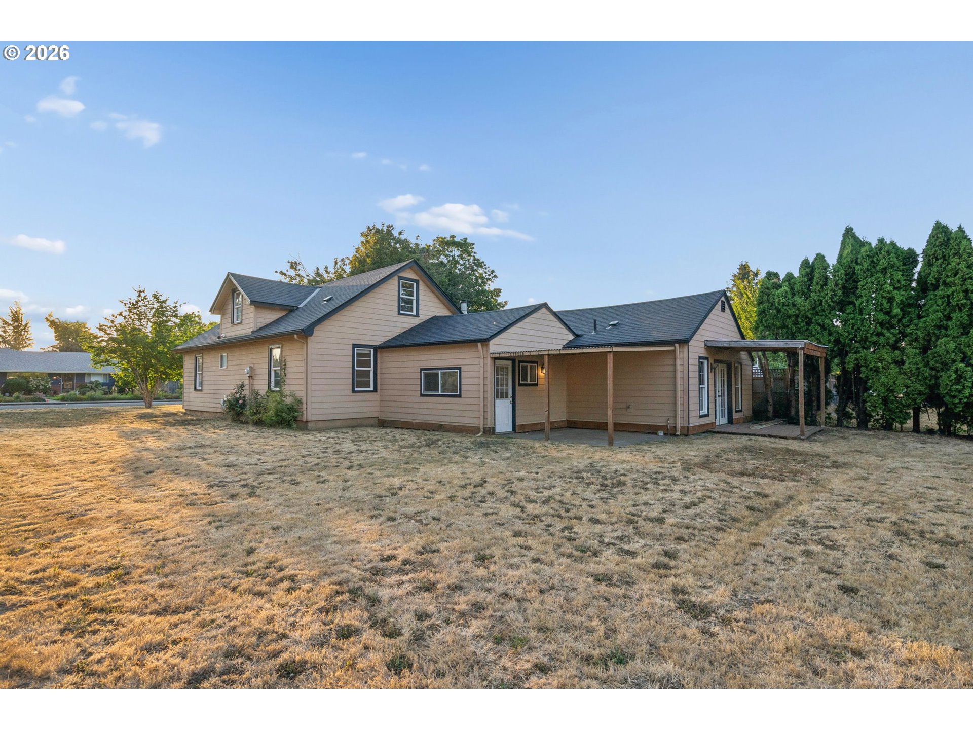 1520 N Maple St Property Photo 34
