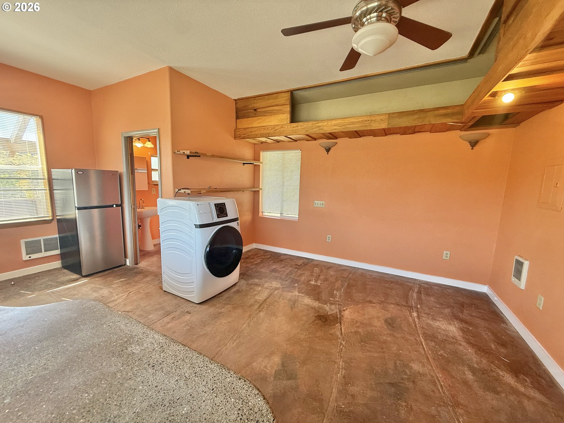376 Fallbridge Rd Property Photo 10