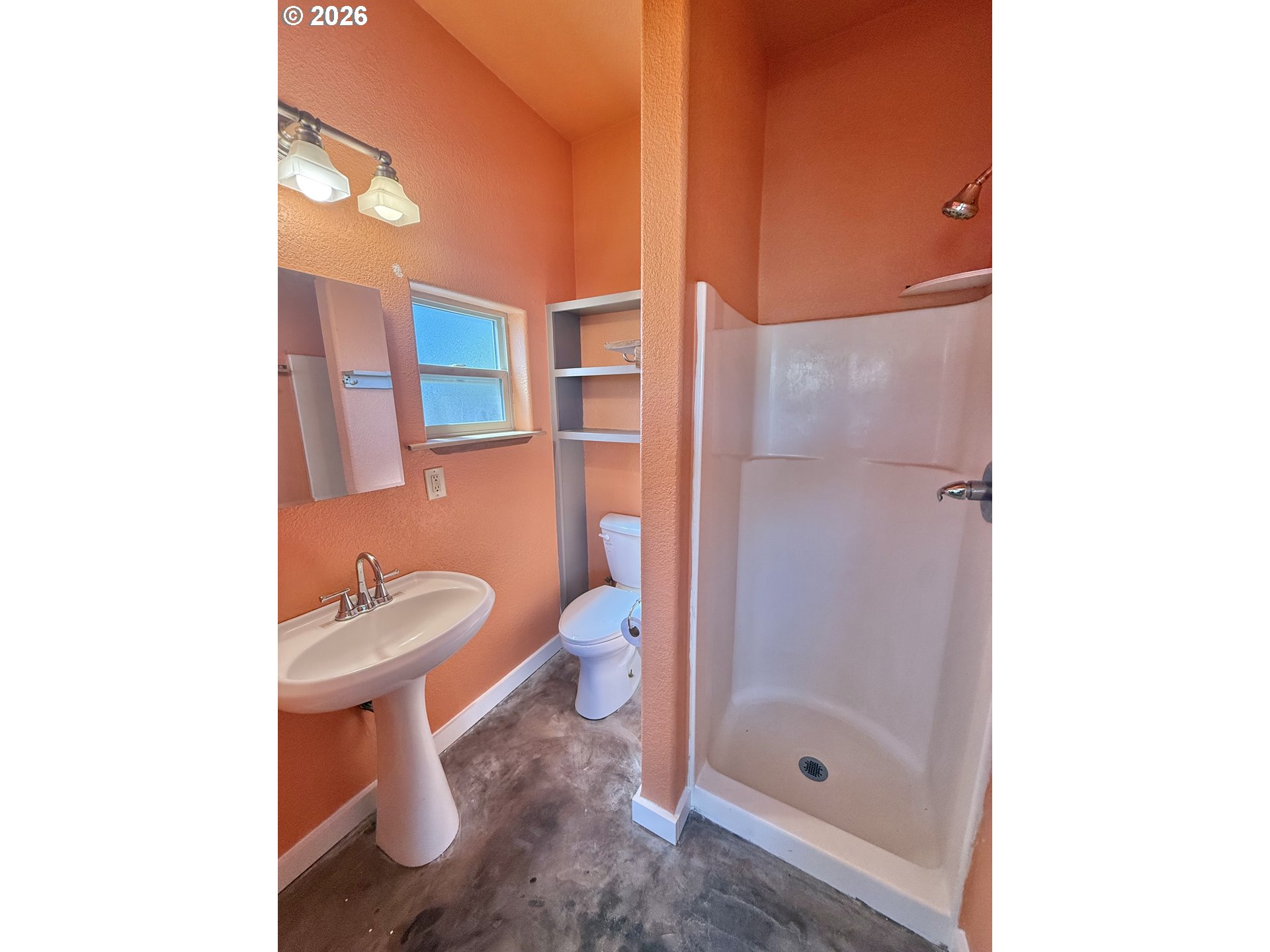376 Fallbridge Rd Property Photo 15