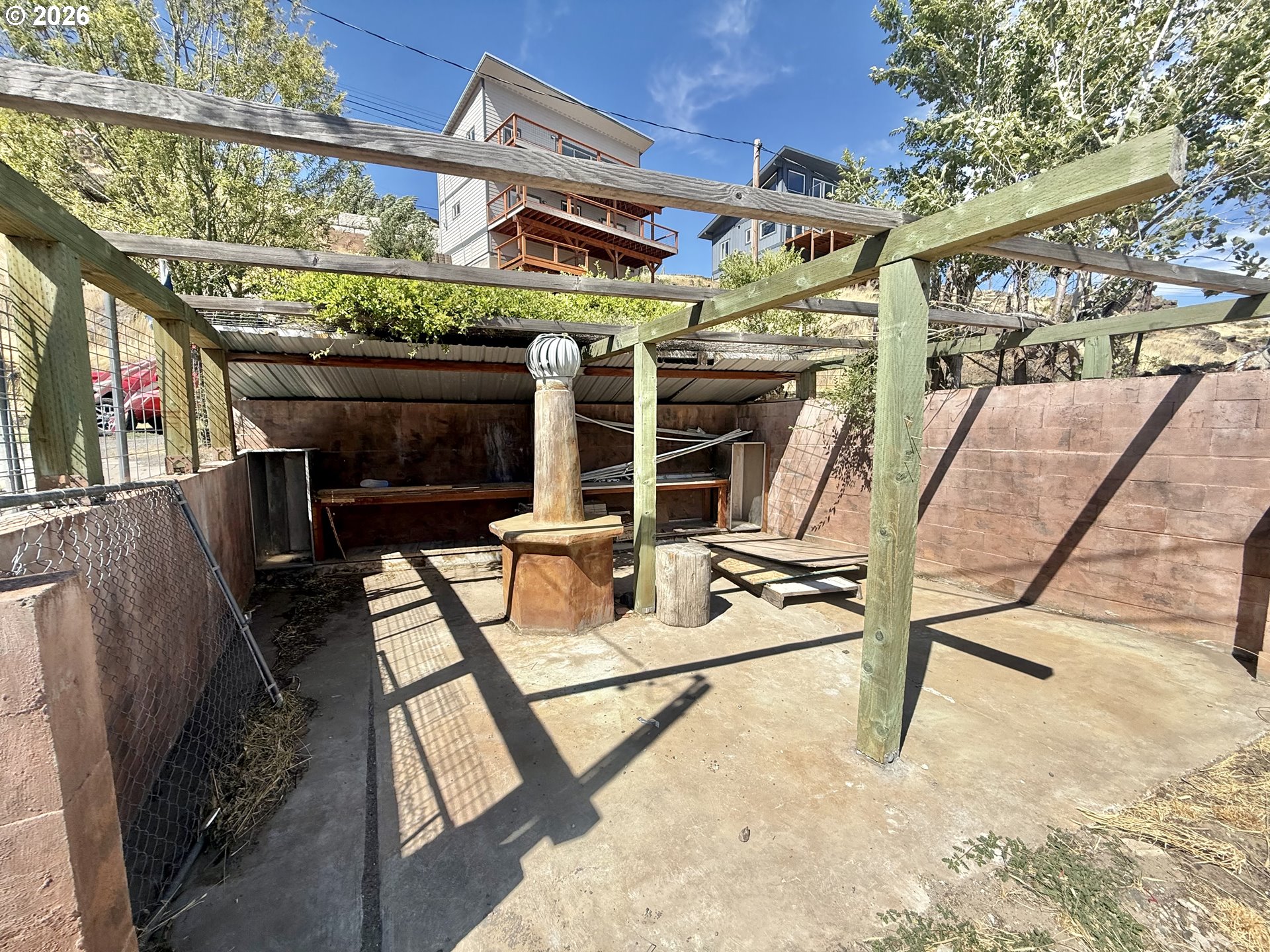 376 Fallbridge Rd Property Photo 16