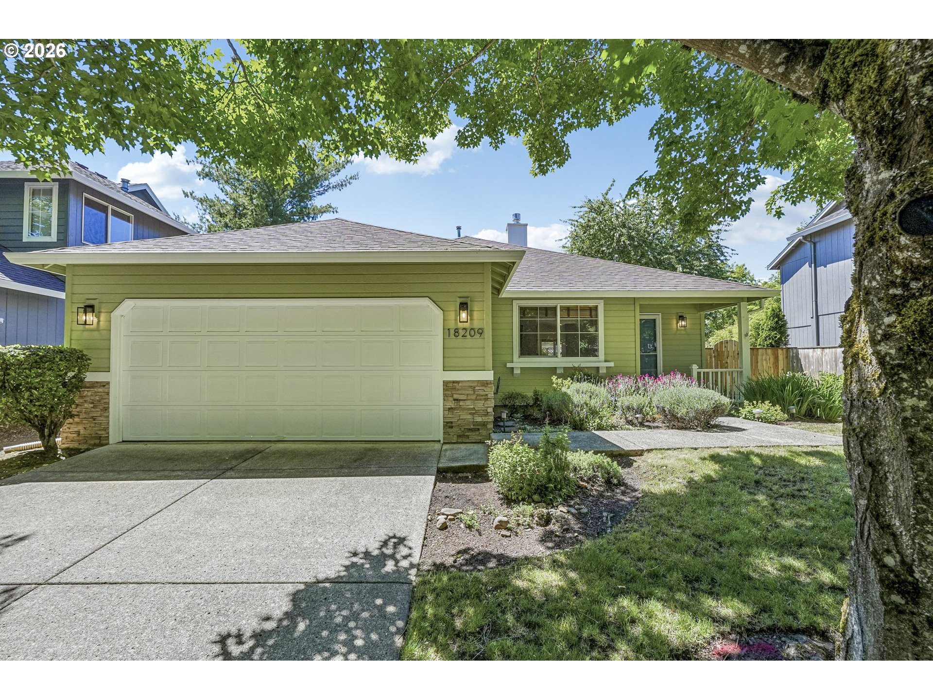 18209 Se 18th St Property Photo 1