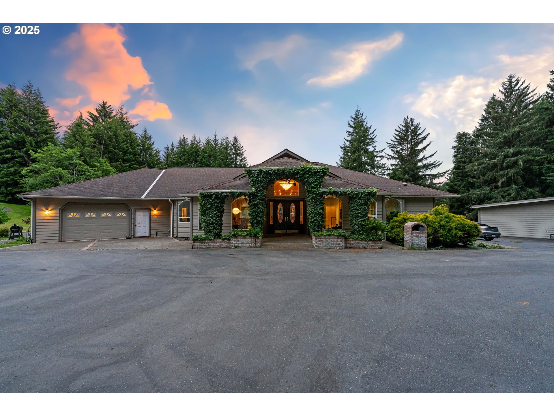 92631 Rainier Ln Property Photo 1