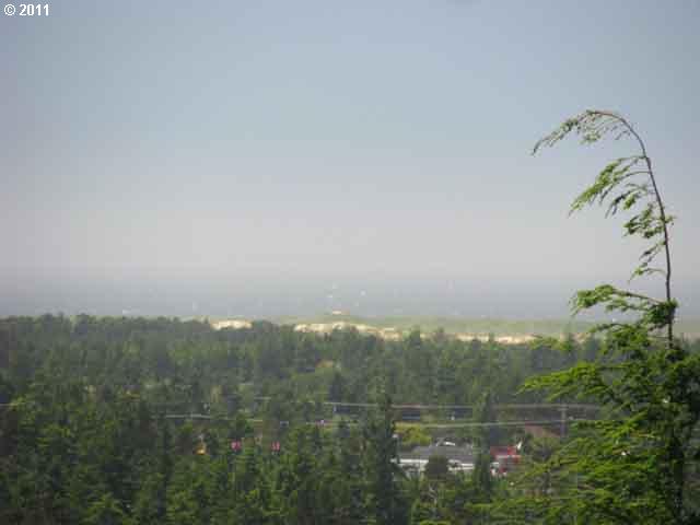Ocean View Dr Property Photo 4