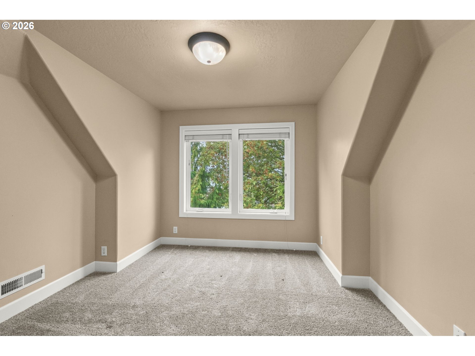 1133 Skylark Ln Property Photo 28