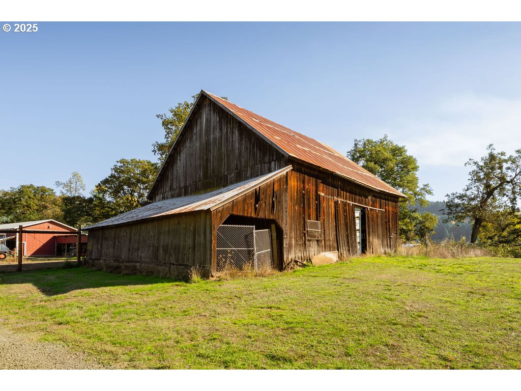 8690 Lookingglass Rd Property Photo 39