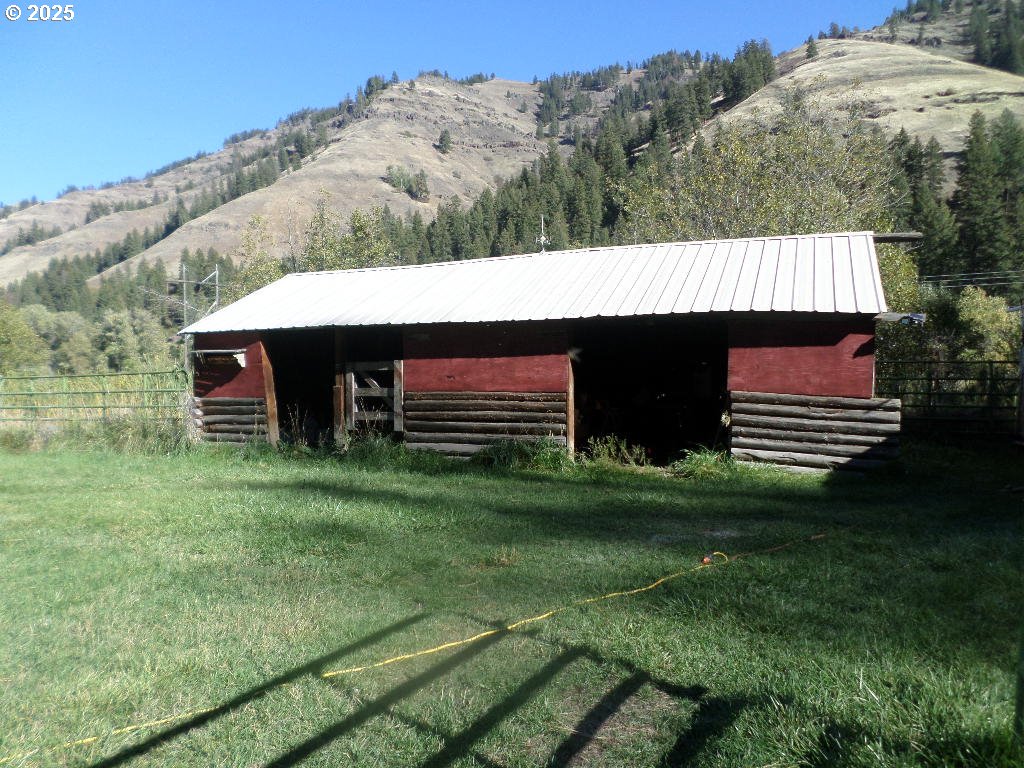 59075 Upper Imnaha Rver Rd Property Photo 5