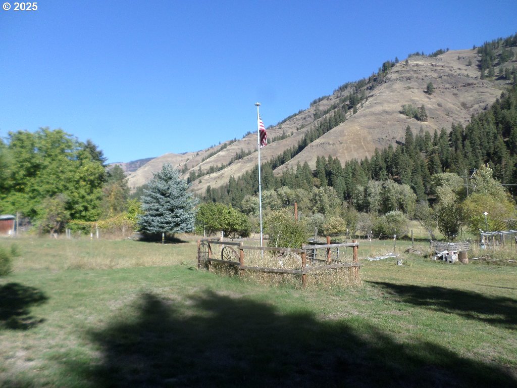 59075 Upper Imnaha Rver Rd Property Photo 9