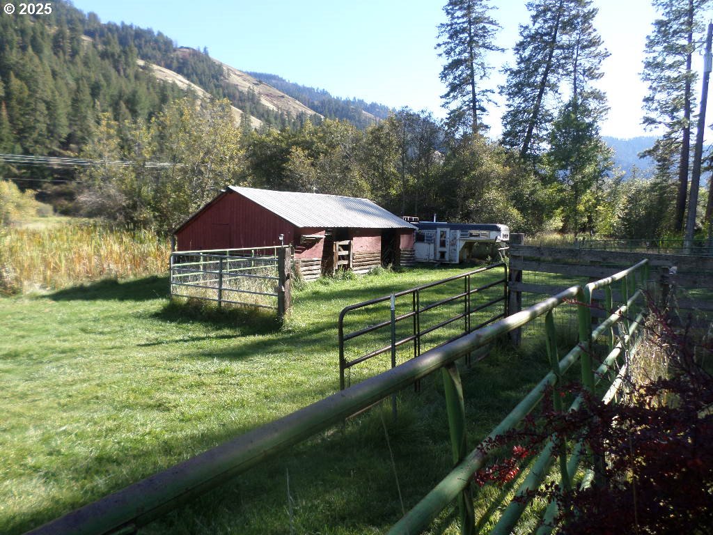 59075 Upper Imnaha Rver Rd Property Photo 13