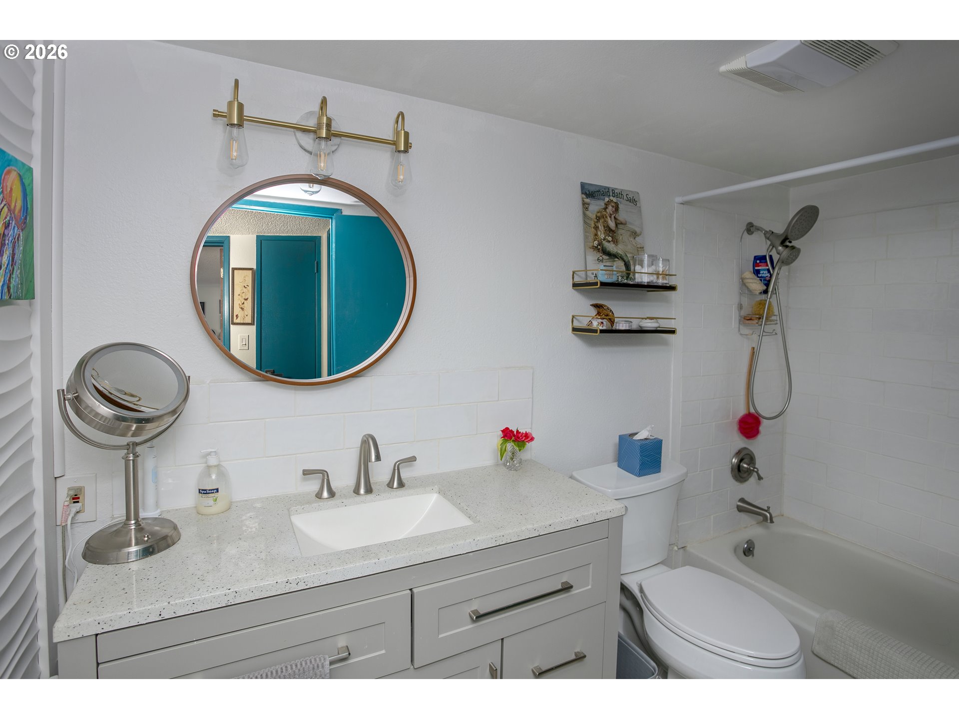 354 Ne Skipanon Dr Property Photo 5