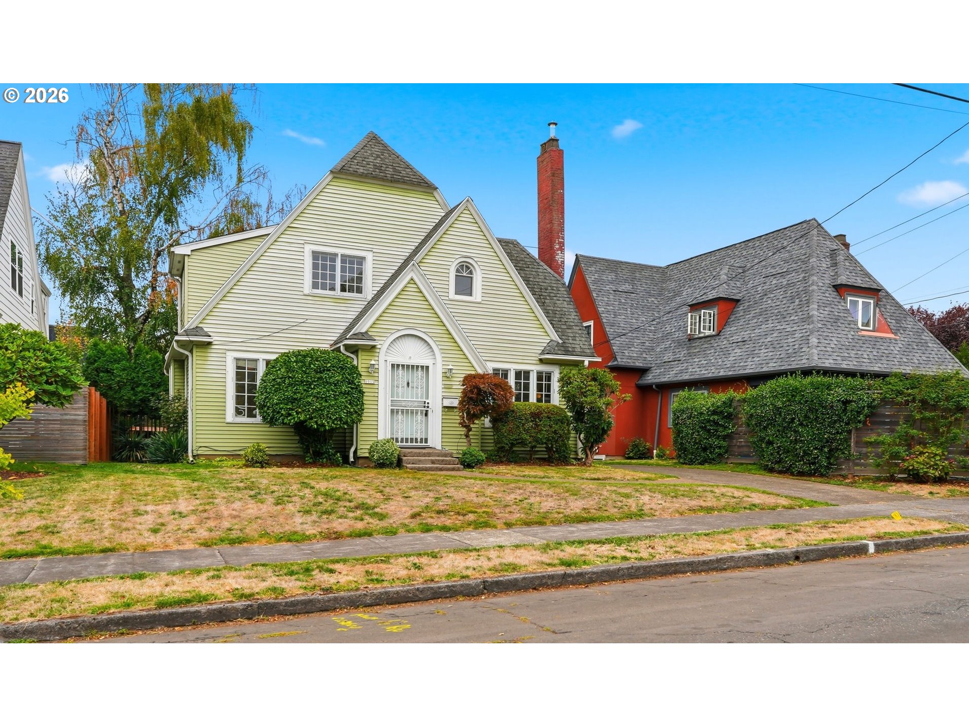 1915 Se 21st Ave Property Photo 2