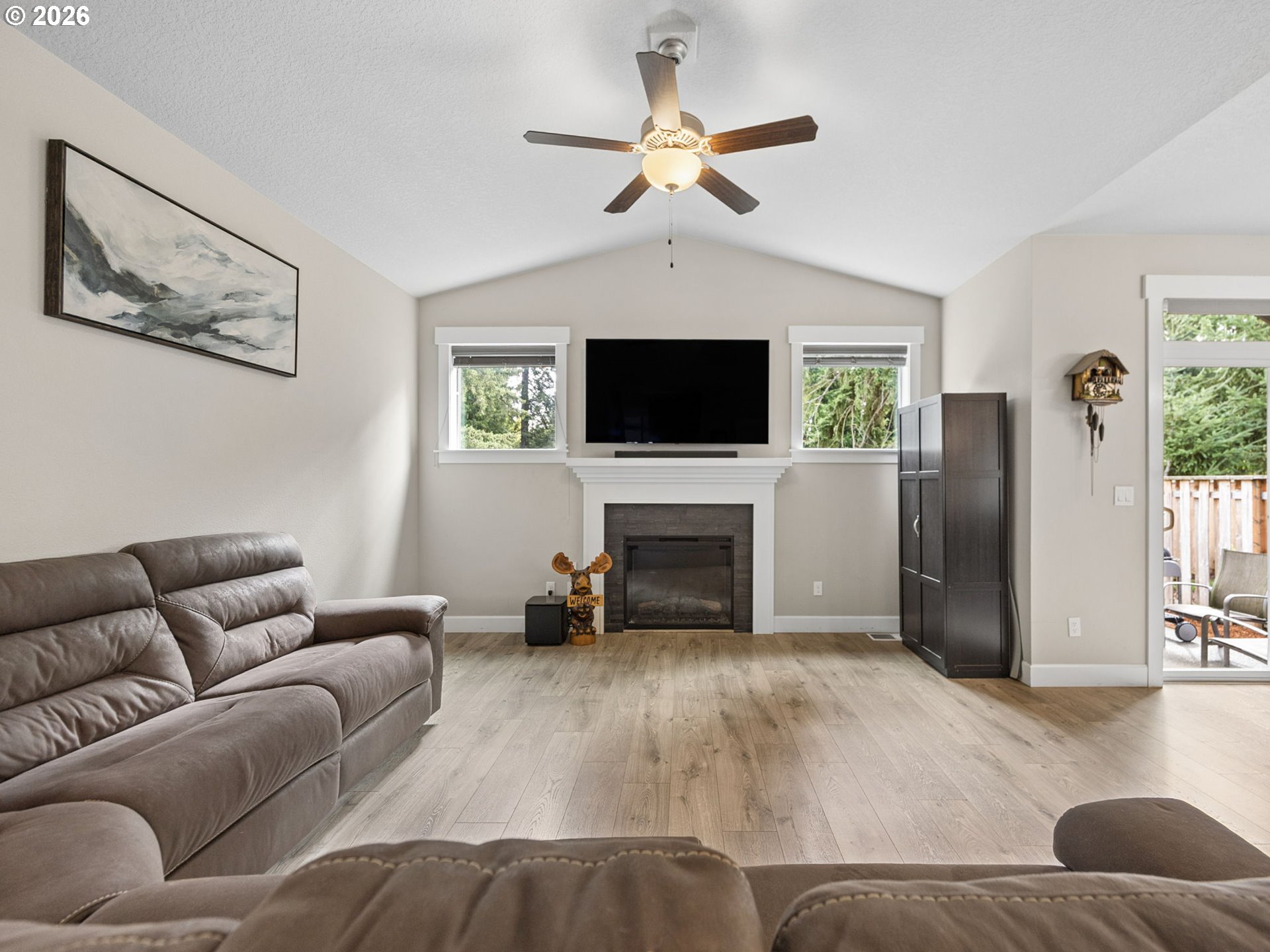 1090 Ne Regan Hill Loop Property Photo 10