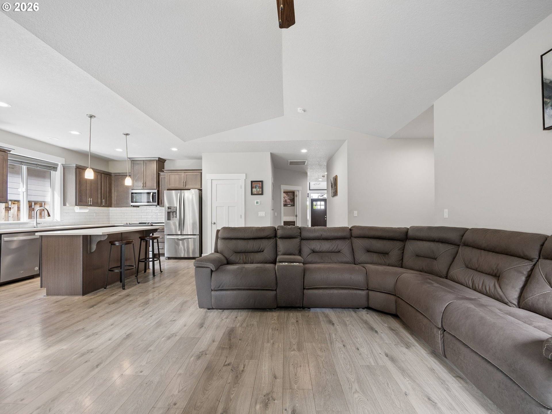 1090 Ne Regan Hill Loop Property Photo 11