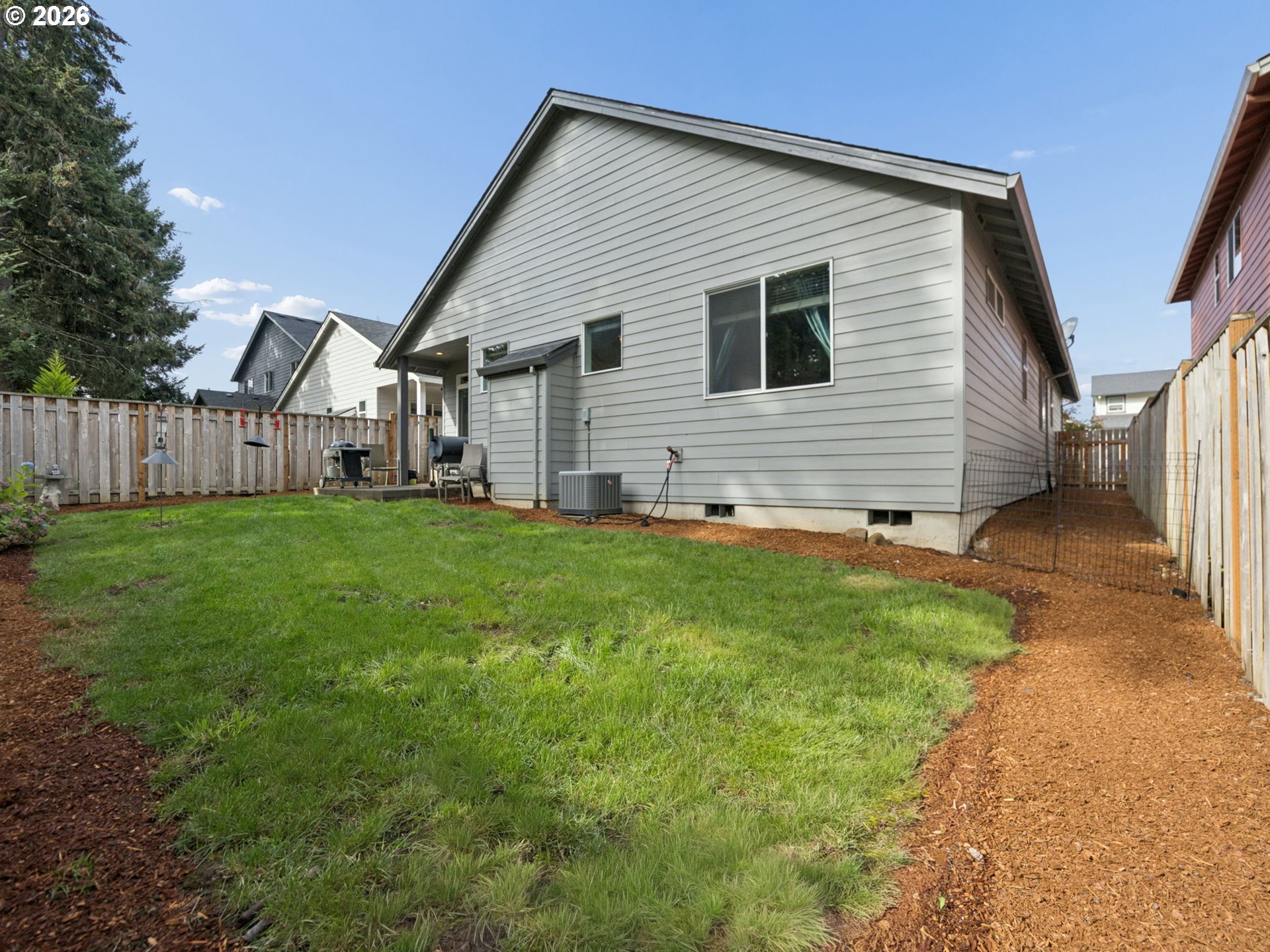 1090 Ne Regan Hill Loop Property Photo 41