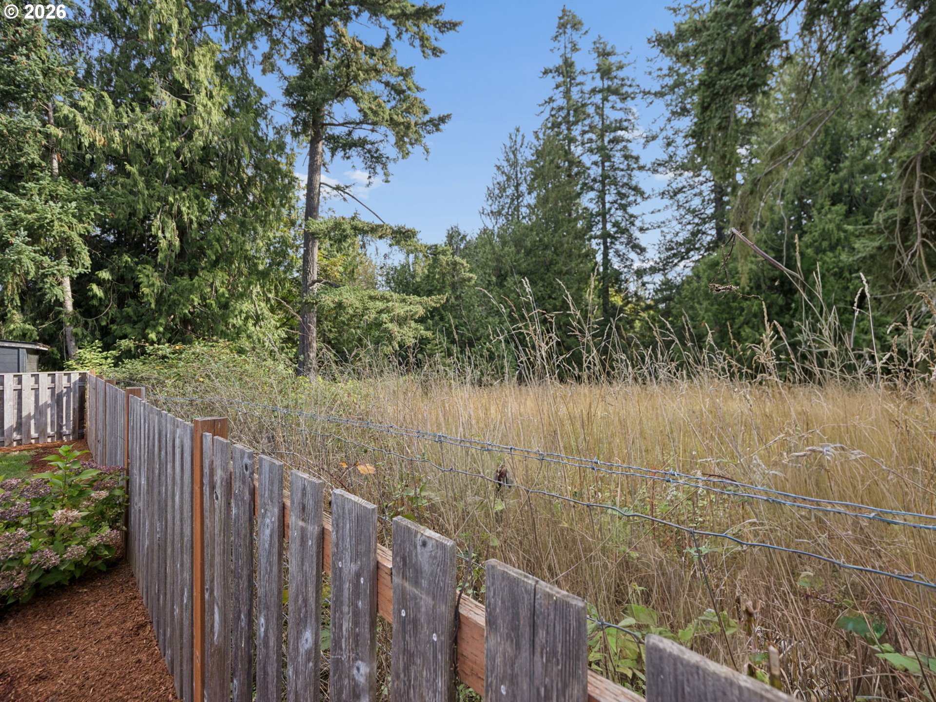 1090 Ne Regan Hill Loop Property Photo 44