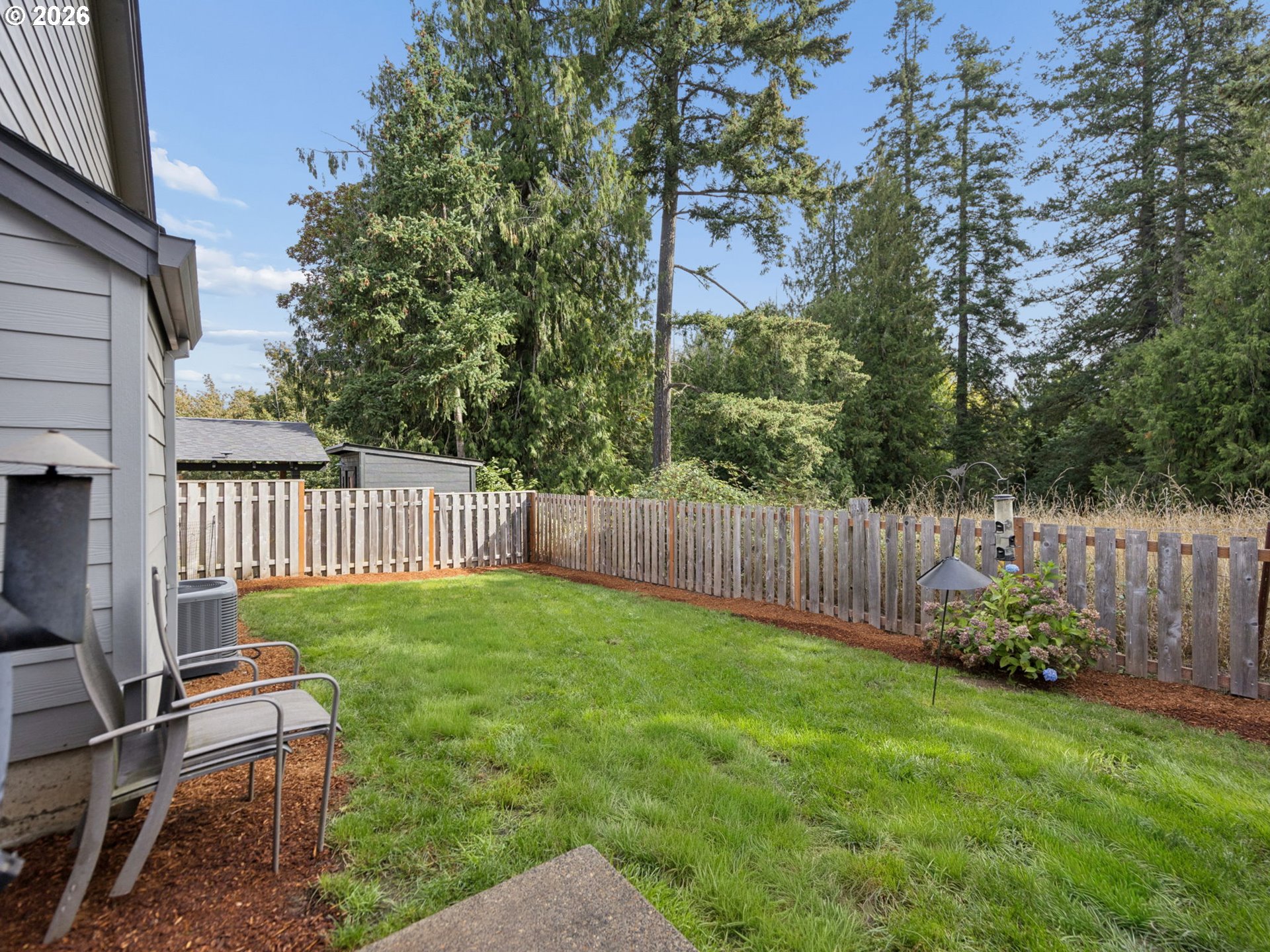 1090 Ne Regan Hill Loop Property Photo 45