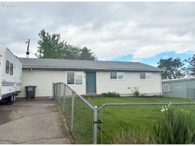 829 SE 9TH ST Property Photo 1