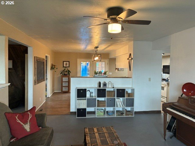 829 Se 9th St Property Photo 5