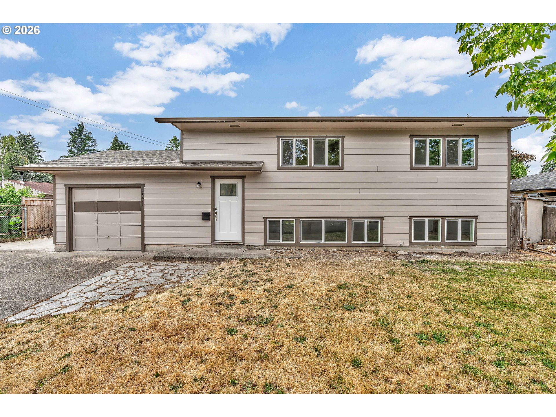 5071 Se Mason Ln Property Photo 1