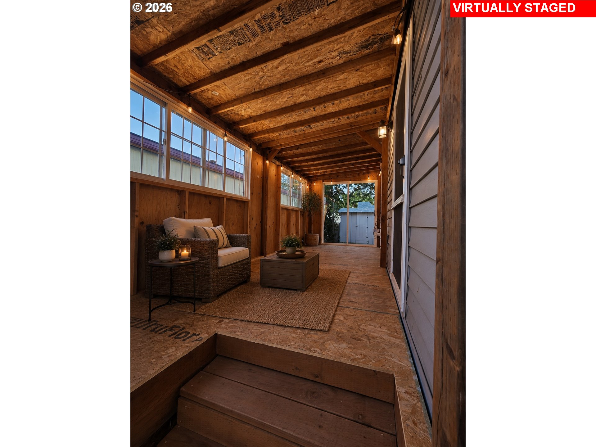 7227 Se Flavel St Property Photo 3