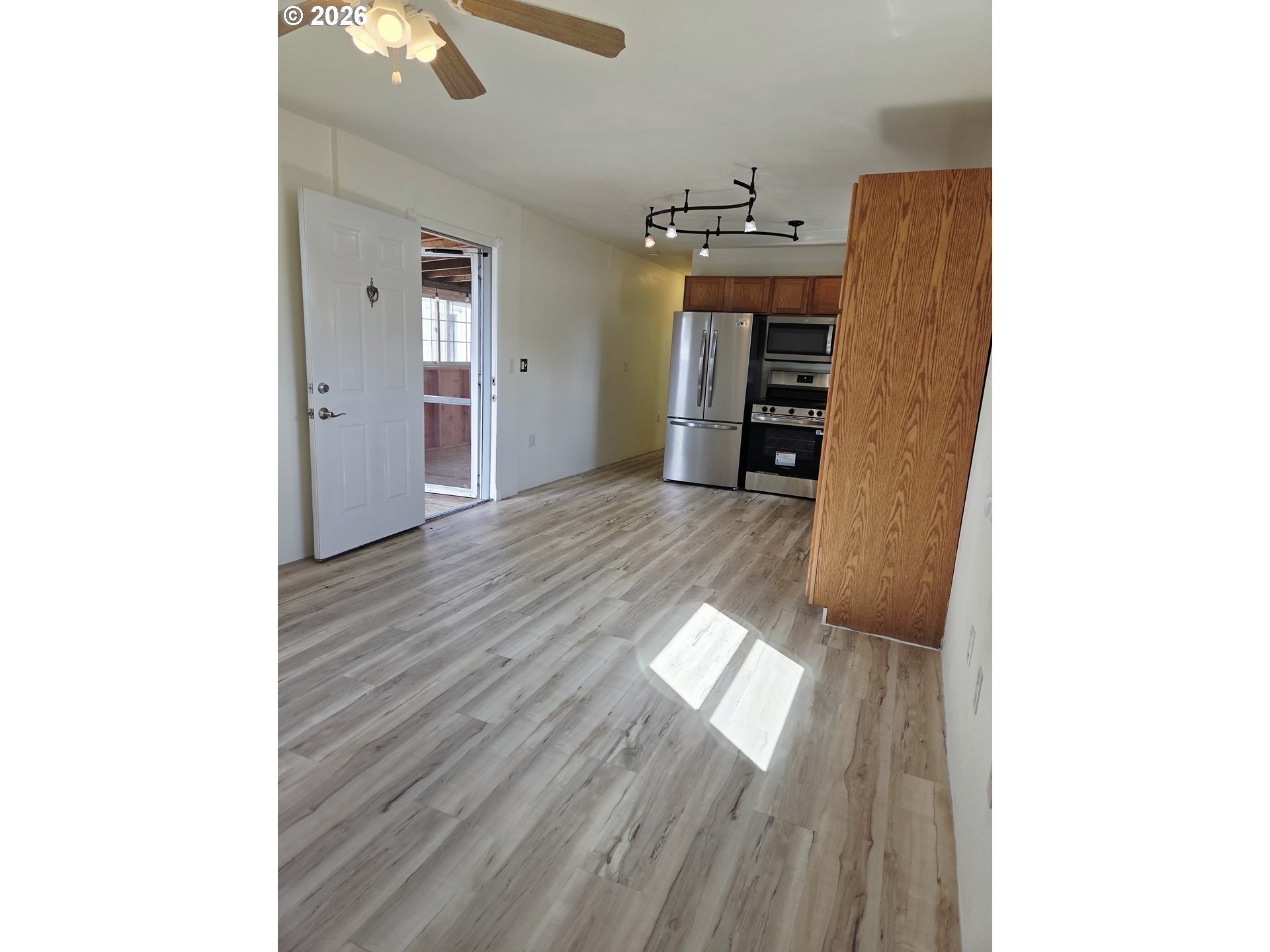 7227 Se Flavel St Property Photo 8