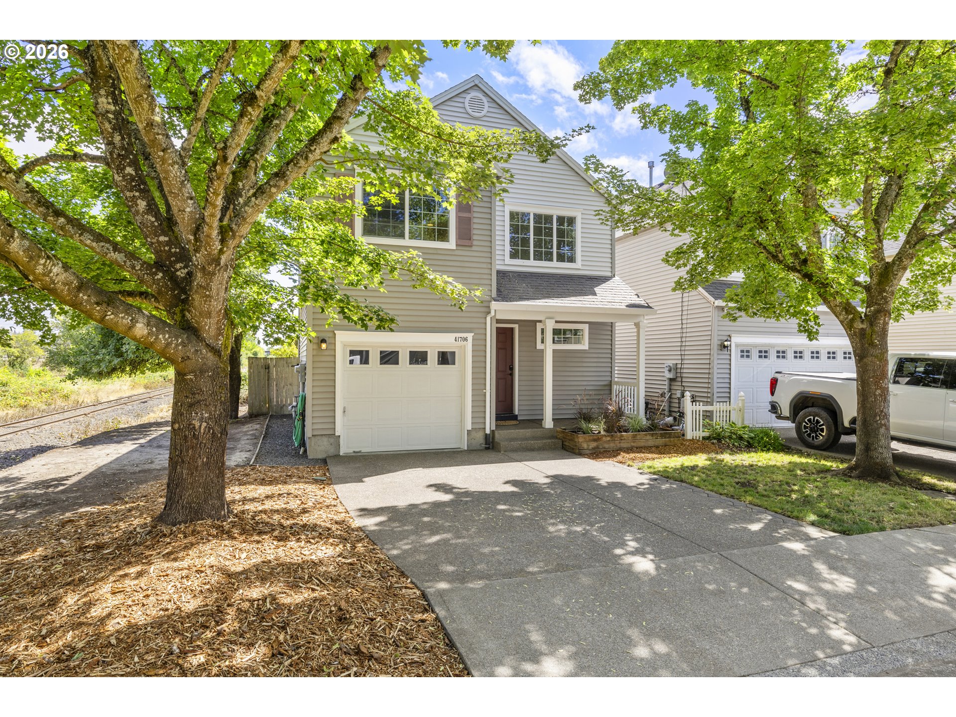 41706 Nw Bellingham Ct Property Photo 3