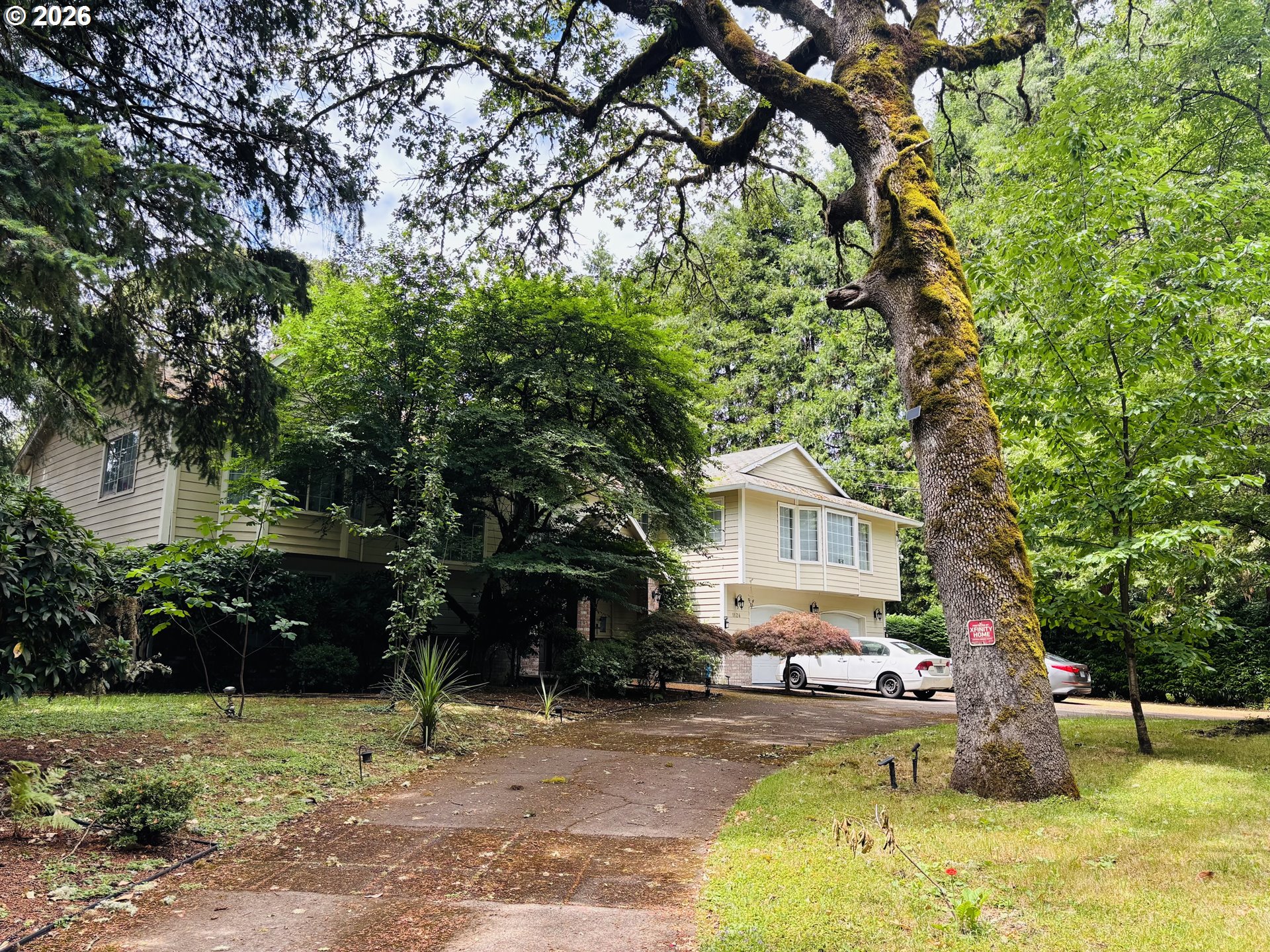 1124 Se River Forest Rd Property Photo 1