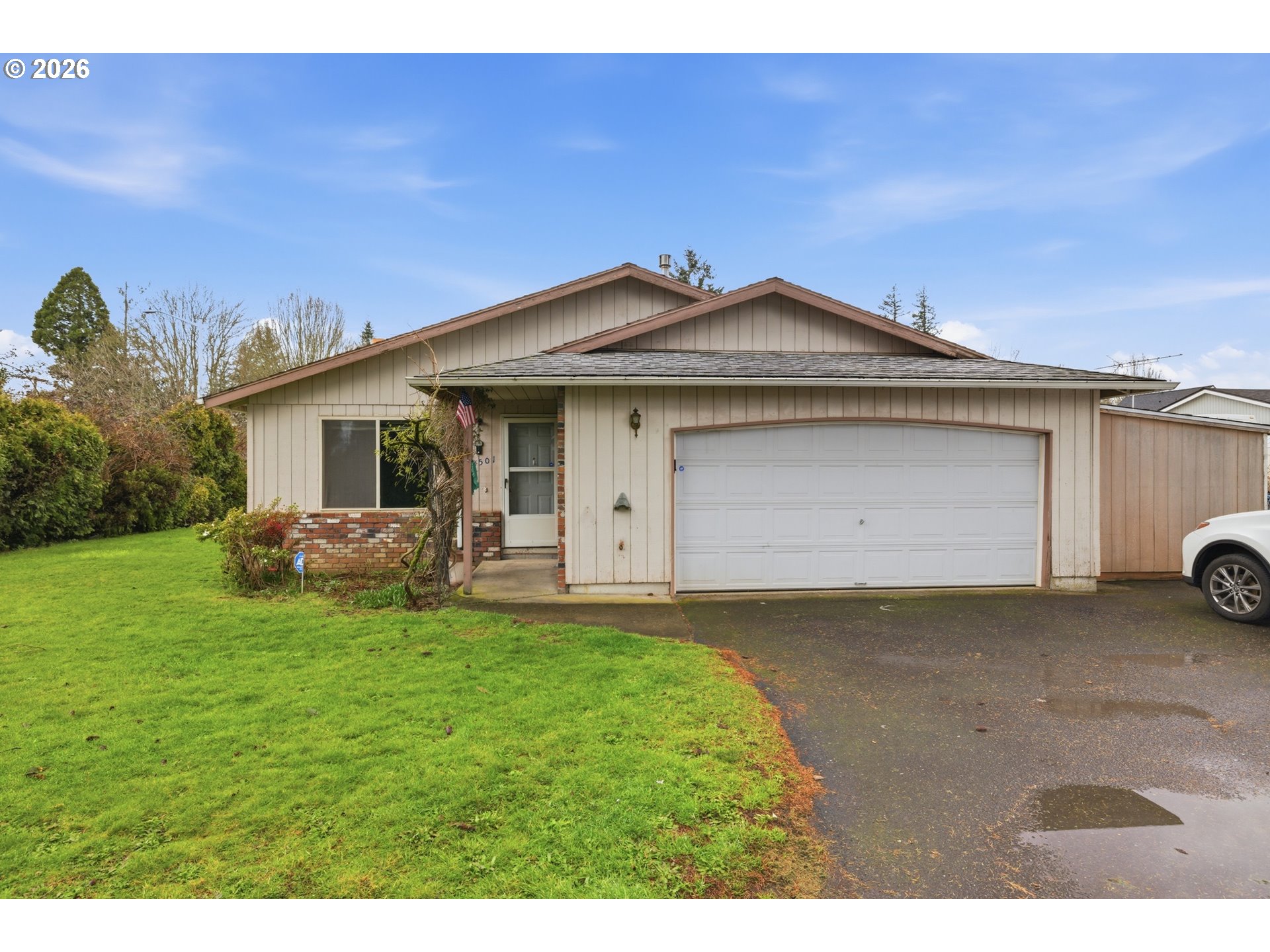 18501 Se Lincoln St Property Photo 1