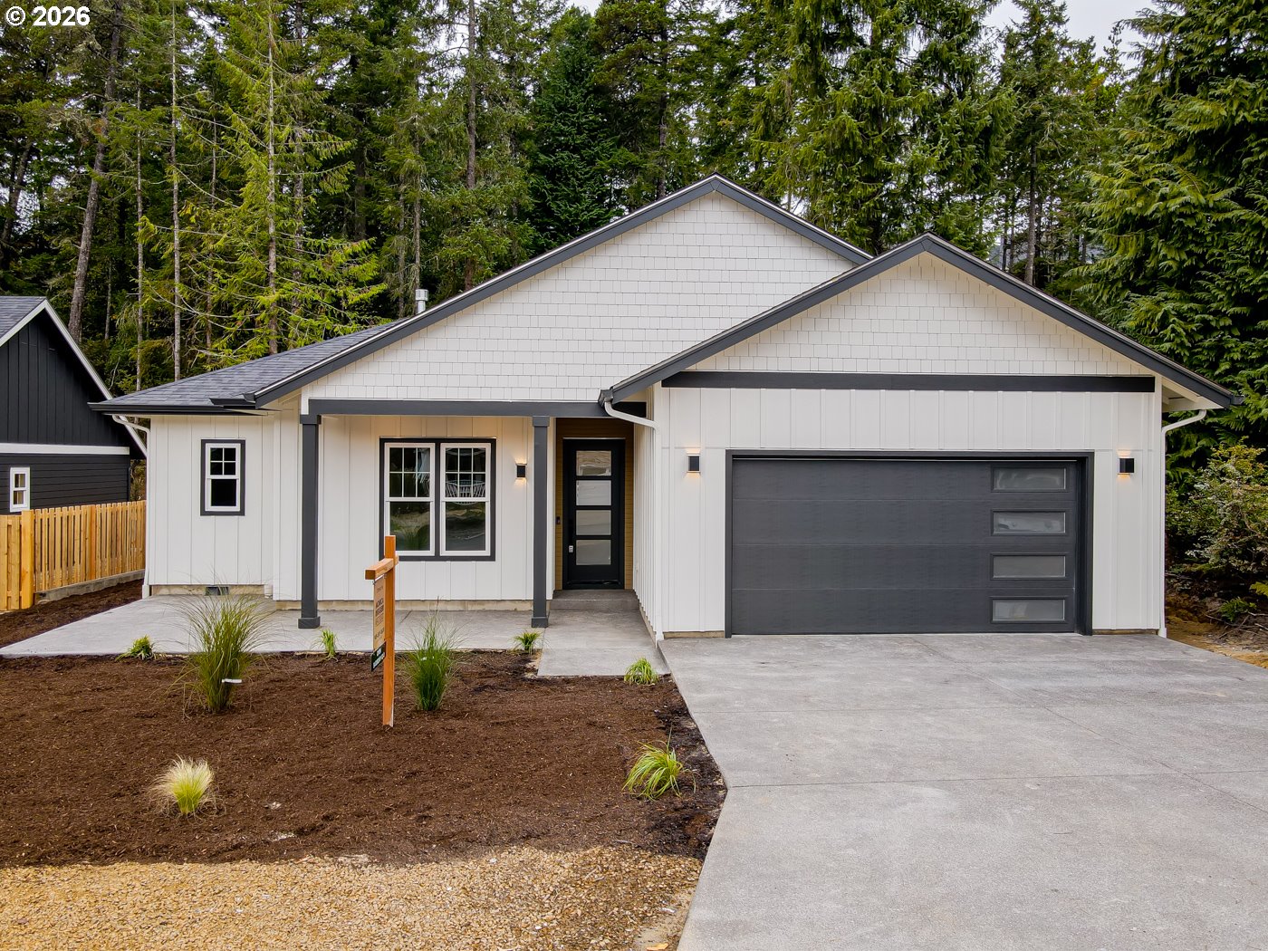 35140 Ponderosa Loop Property Photo 1