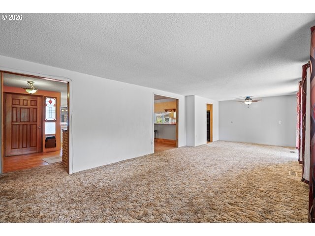 212 S Water St Property Photo 7