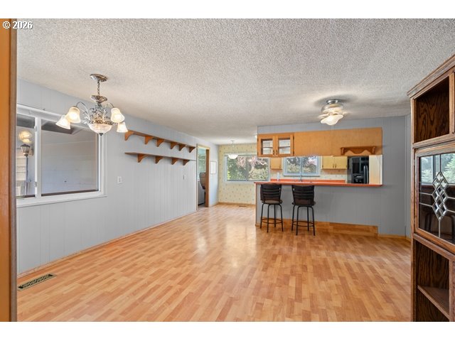212 S Water St Property Photo 14