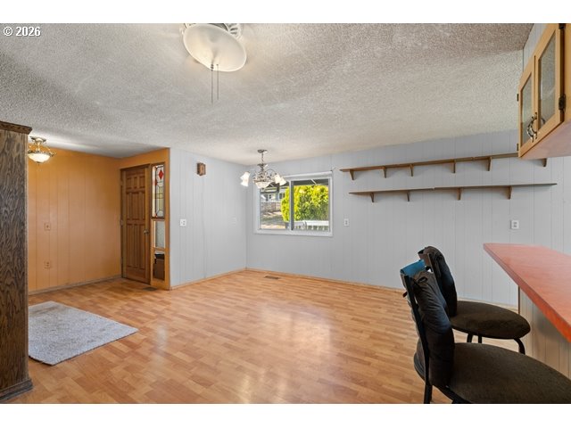212 S Water St Property Photo 15