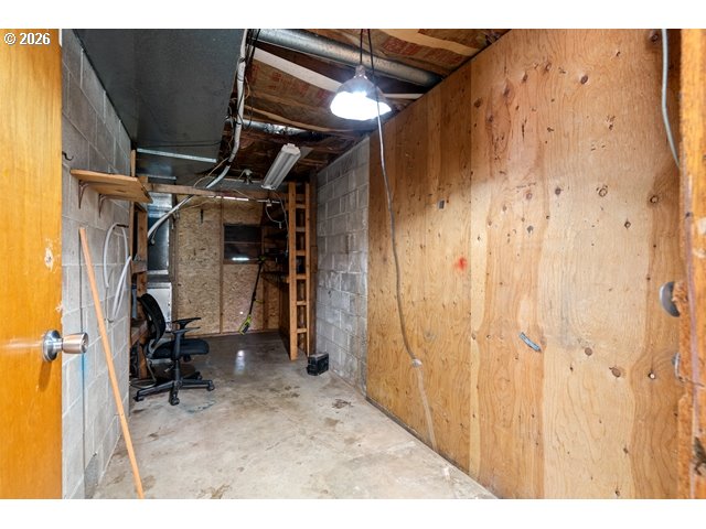 212 S Water St Property Photo 26