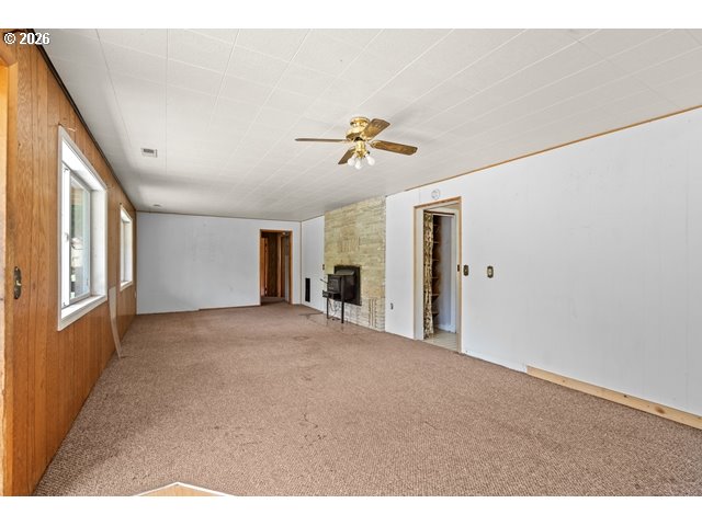 212 S Water St Property Photo 27
