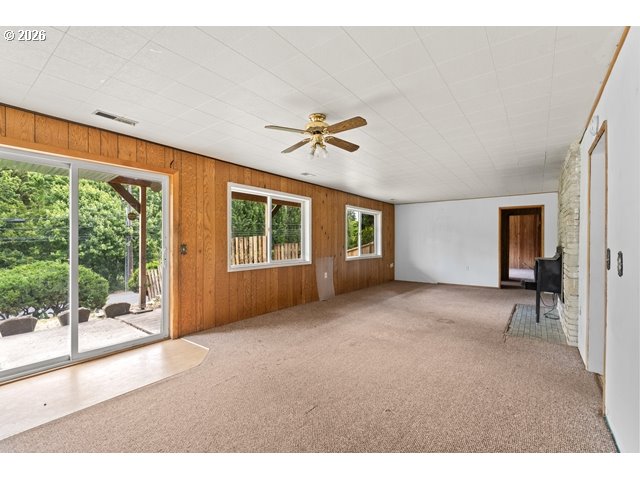 212 S Water St Property Photo 28