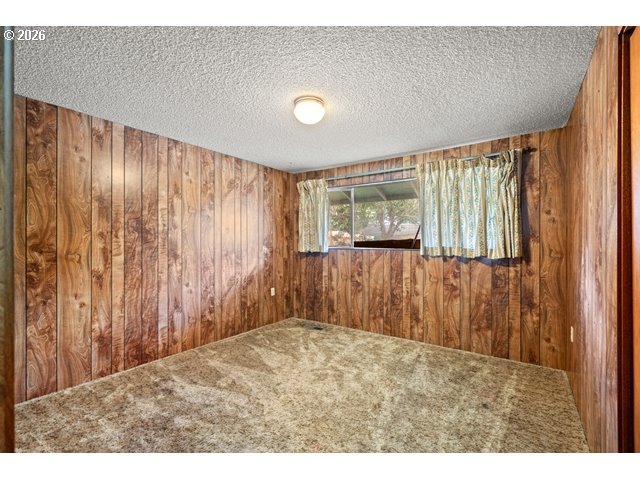 212 S Water St Property Photo 30