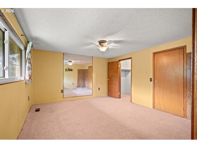 212 S Water St Property Photo 31