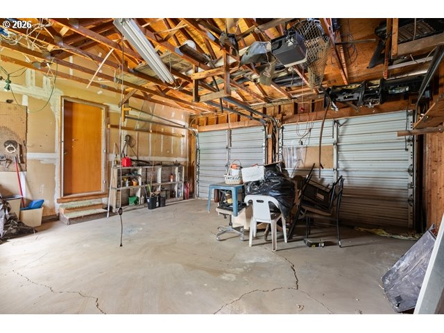 212 S Water St Property Photo 36
