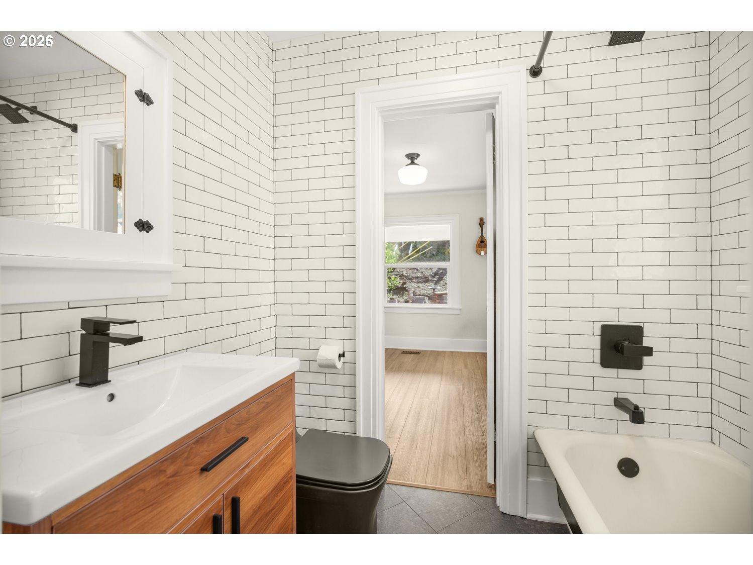 122 Rock St Property Photo 15