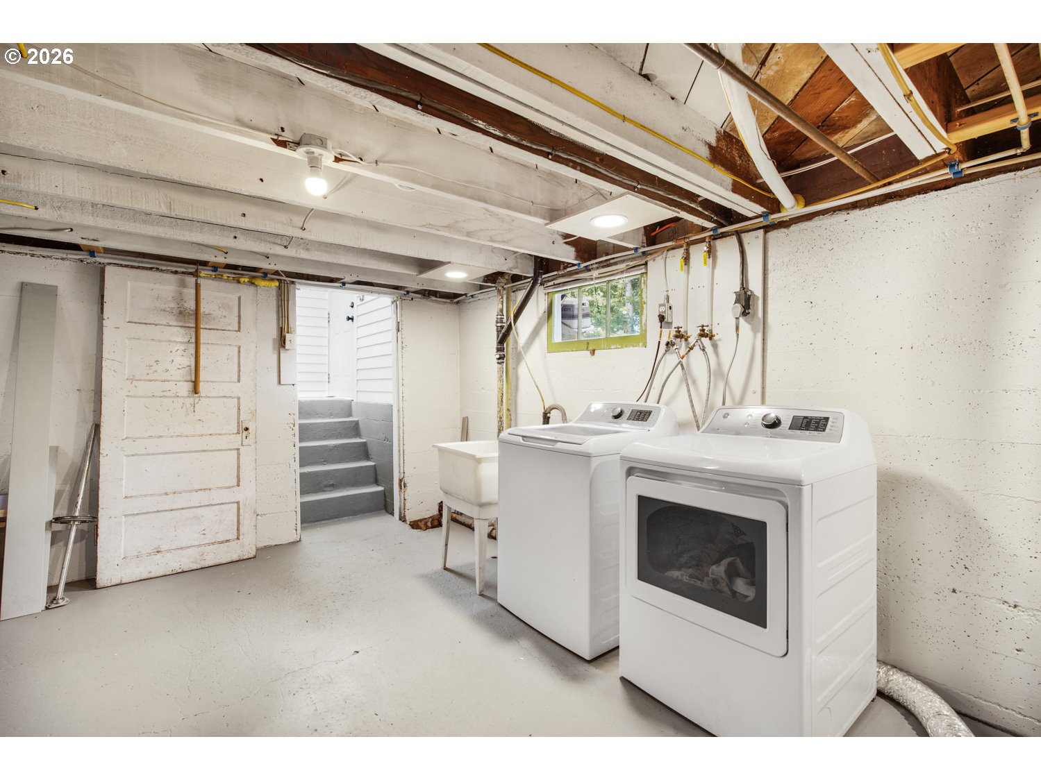 122 Rock St Property Photo 16
