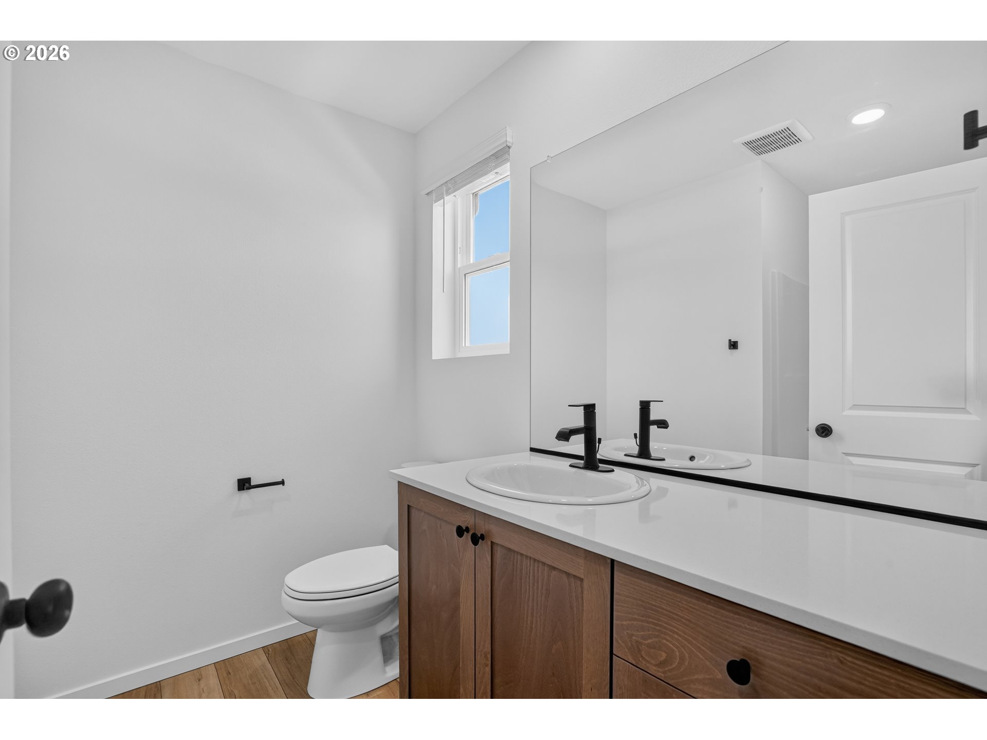 521 Upland Ave Property Photo 18