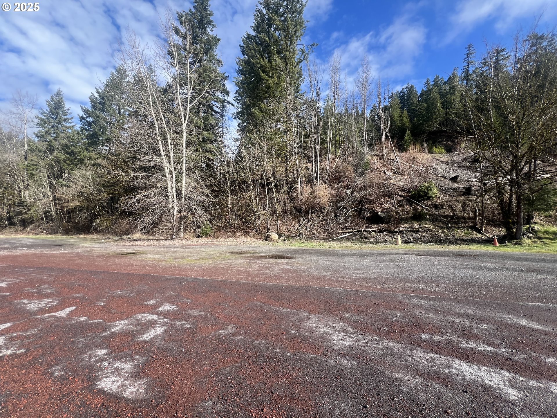 N Santiam Hwy 3 & 4 Property Photo 4