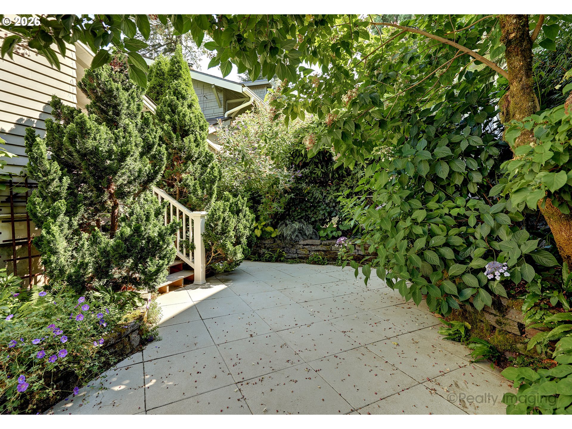 2734 Sw Fern St Property Photo 28