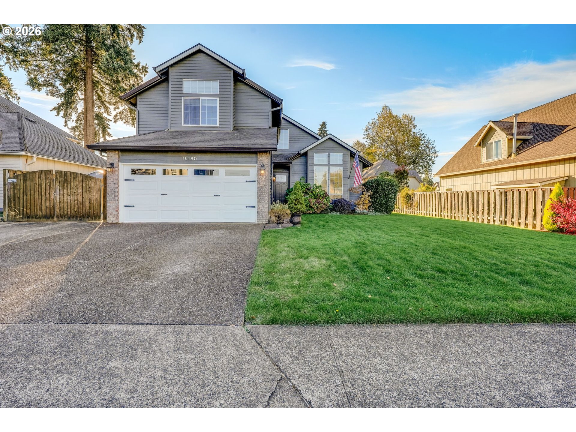 16195 SE LILLIAN CT Property Photo 1