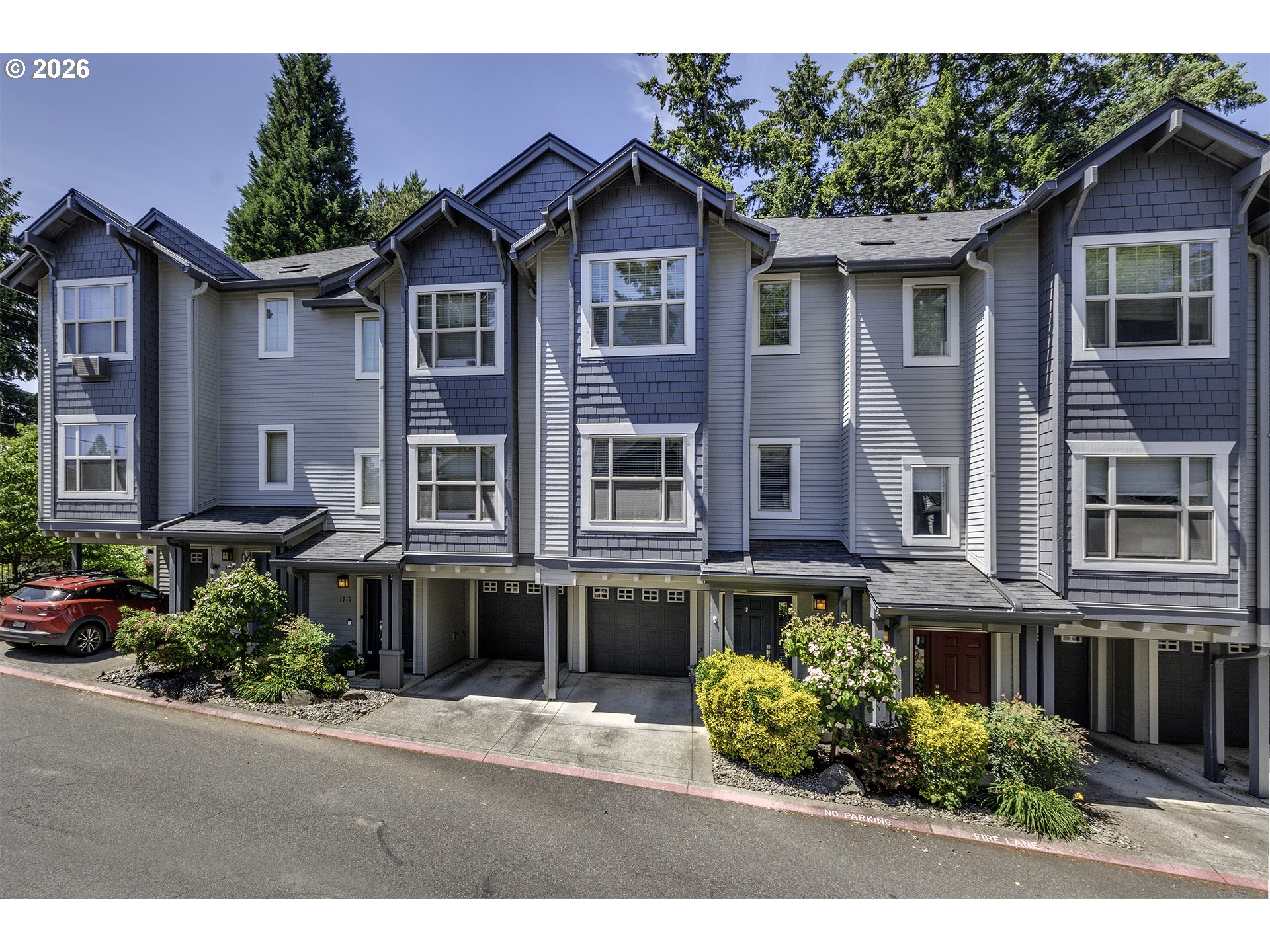 1923 NE 50TH WAY Property Photo 1