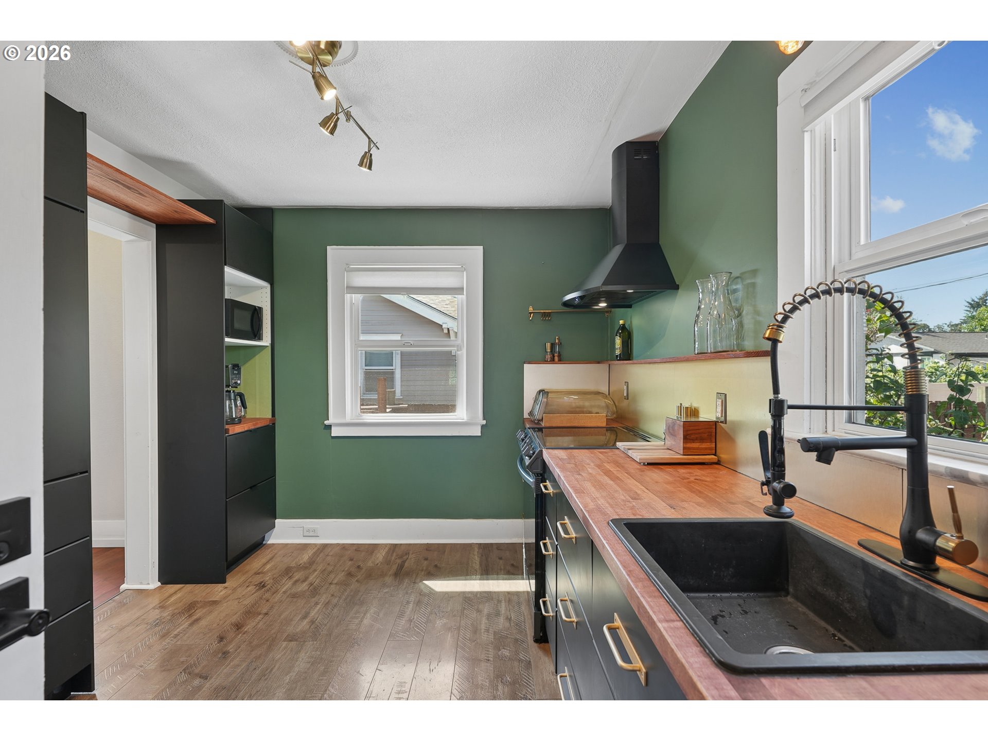 1919 5th St Ne Property Photo 19